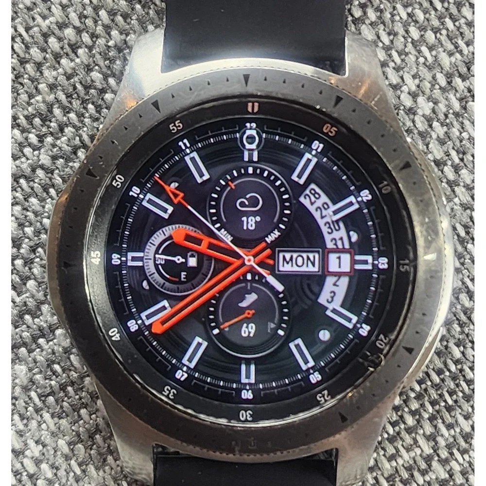 Samsung Mens Galaxy Watch 46mm Silver Smartwatch SM-R800 Bluetooth
